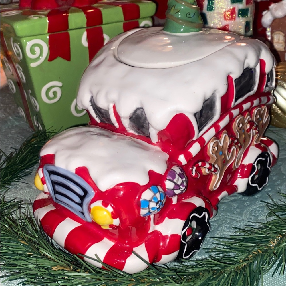 Blue Sky Christmas  Gingerbread Bakery Cookie Jar
